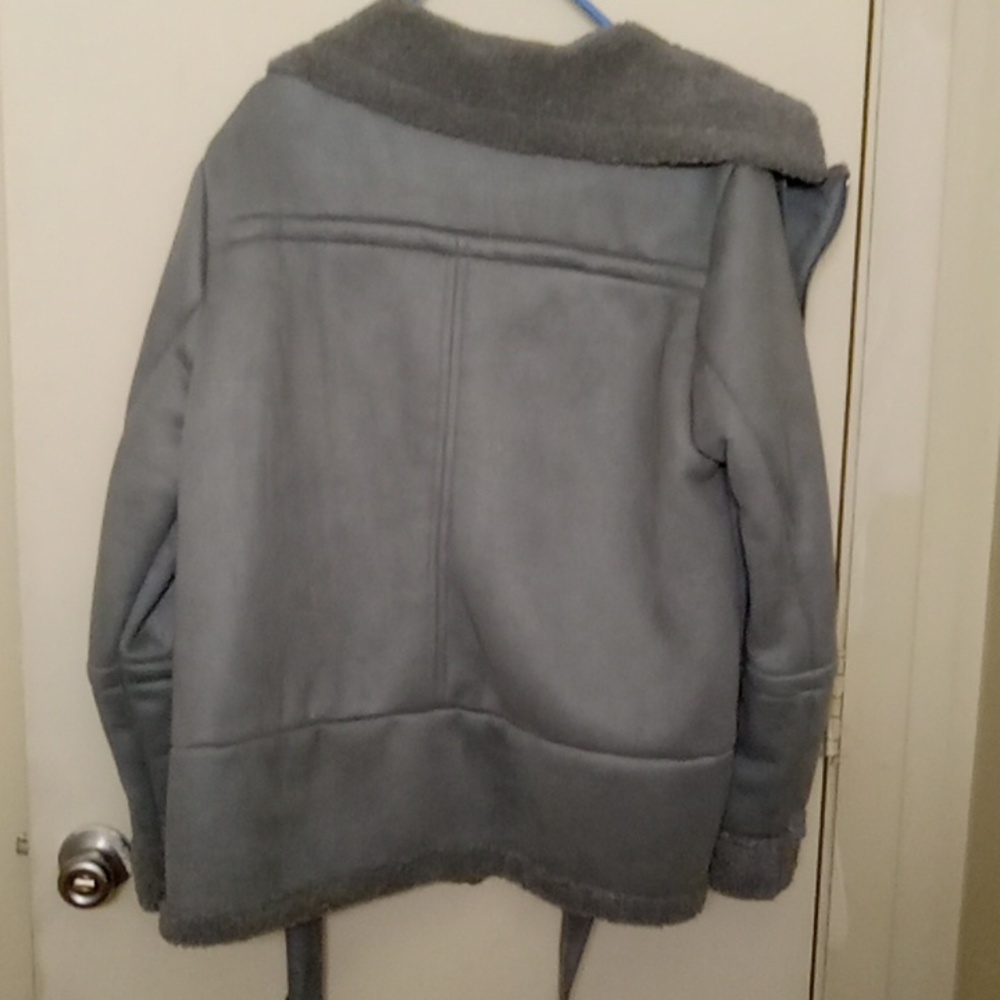 Jacket - Picture 3 of 3